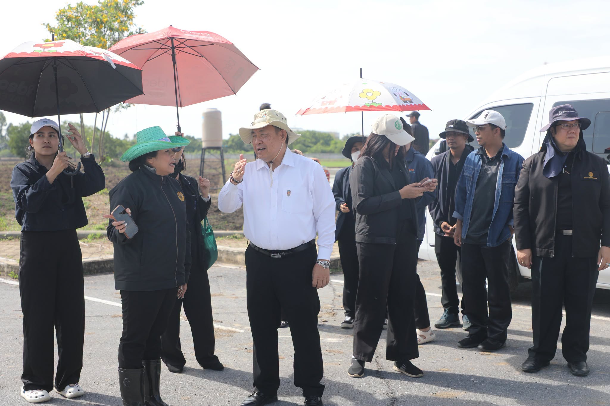 title - ส.ป.ก. ลงพื้นที่ตรวจความพร้อม เตรียมจัดงานจิตอาสาพัฒนาด้านการเกษตร ณ ศูนย์ศิลปาชีพบางไทร